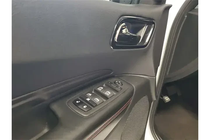 $29998 : Dodge Durango 2023 AWD GT 4d image 7