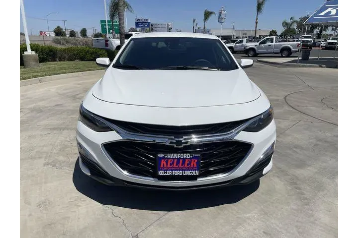 $23888 : Chevrolet Malibu 2024 RS 4dr image 3