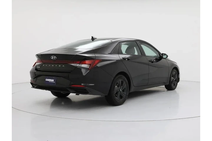 $19998 : Hyundai ELANTRA 2022 SEL 4dr image 8