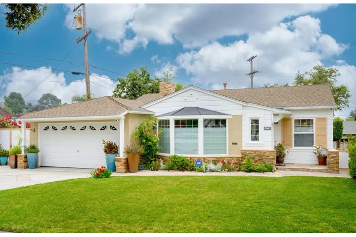 $2450 : 3 Bedroom House in Inglewood image 2