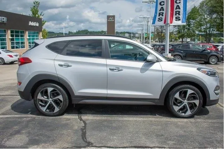 $9999 : Hyundai TUCSON 2016 AWD Limi image 2
