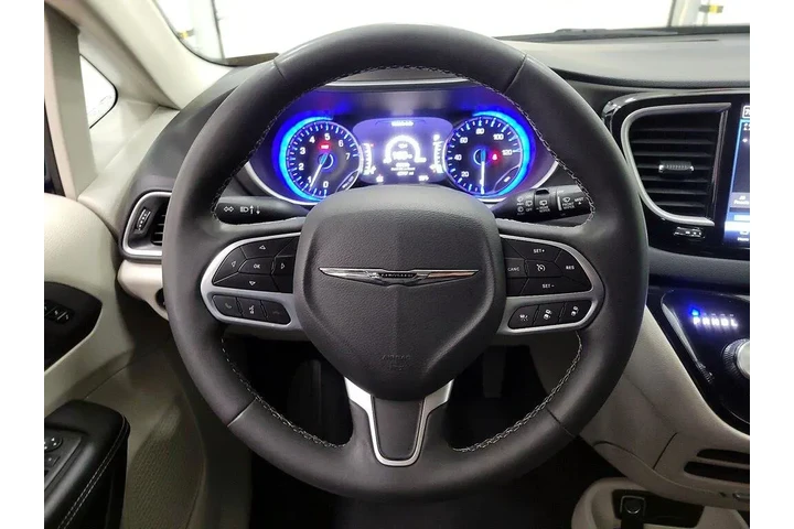 $24998 : Chrysler Pacifica 2023 Touri image 10