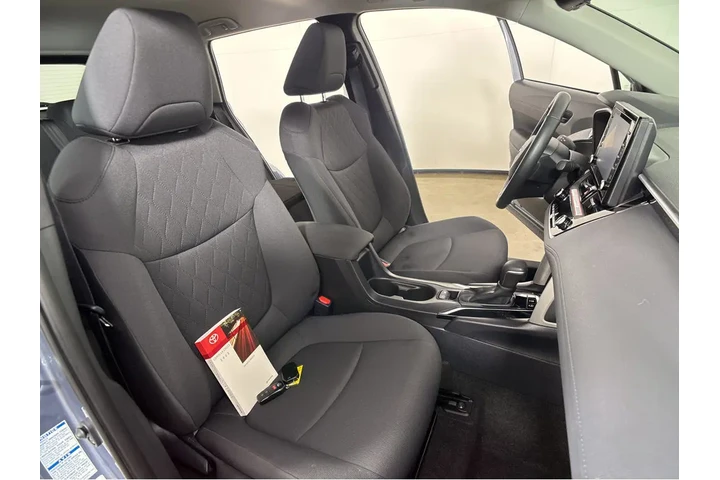 $28496 : Gold Certified2022 Corolla Cr image 5