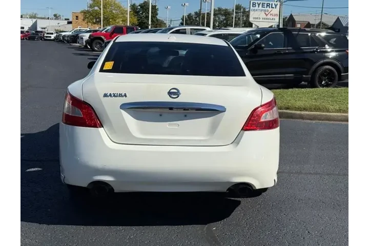$5996 : Nissan Maxima 2010 3.5 SV 4d image 5