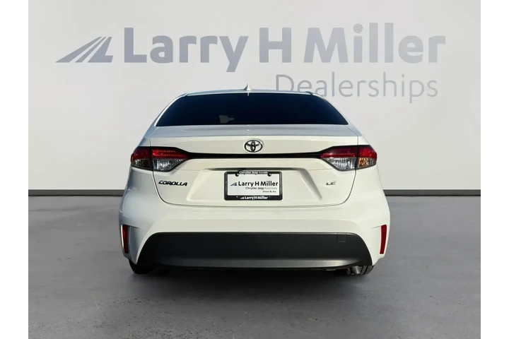 $21830 : Toyota Corolla 2024 LE 4dr S image 4