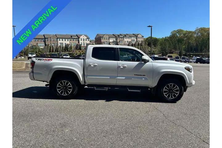 $39084 : Toyota Tacoma 2023 4x4 TRD P image 8