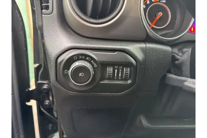 $25791 : Jeep Wrangler 2020 4x4 Sport image 10