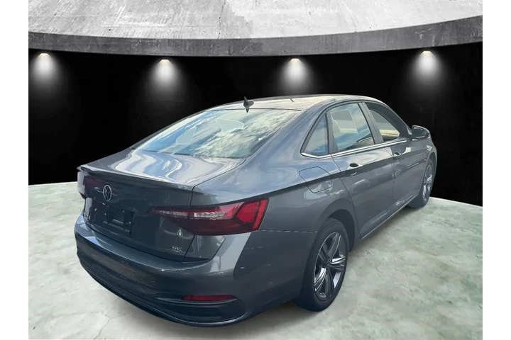 $16585 : Volkswagen Jetta 2024 SE 4dr image 3