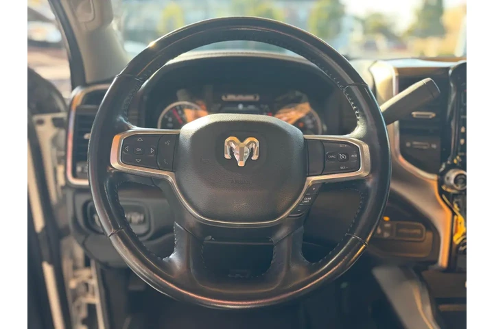 2023 RAM 2500 Laramie image 10