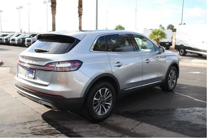 $33053 : Lincoln Nautilus 2022 Reserv image 6