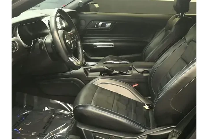 $24265 : Ford Mustang 2021 EcoBoost P image 10