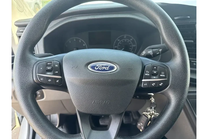 $34000 : Ford Transit 2023 250 3dr LW image 10