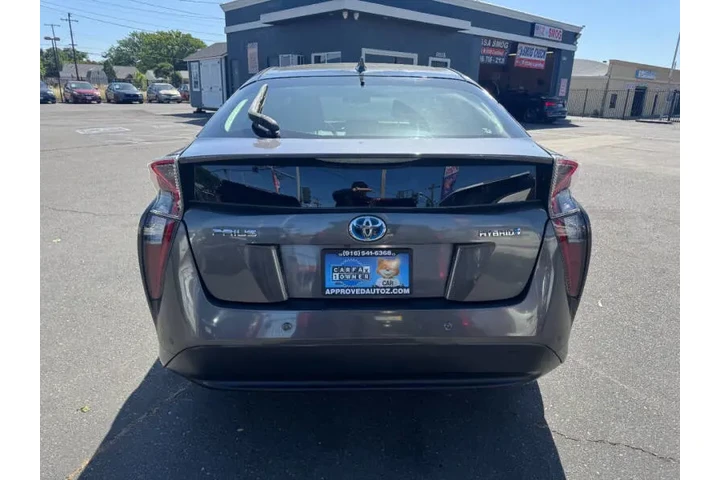 $10998 : 2018 Prius Two Eco image 7
