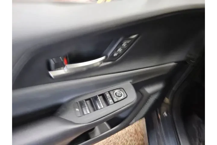 $29000 : Toyota Prius 2024 AWD Limite image 9