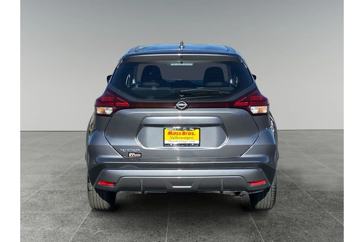$18191 : Nissan Kicks 2024 S 4dr Cros image 4