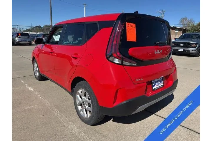 $15897 : Kia Soul 2024 S 4dr Crossove image 3