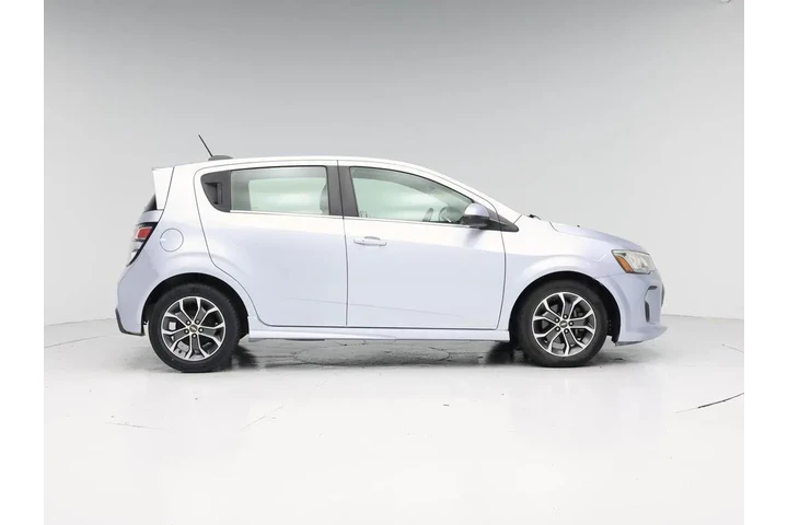 $13998 : Chevrolet Sonic 2017 LT Auto image 7