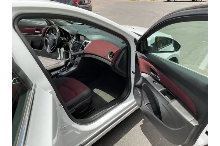2014 Cruze 1LT Auto image 5