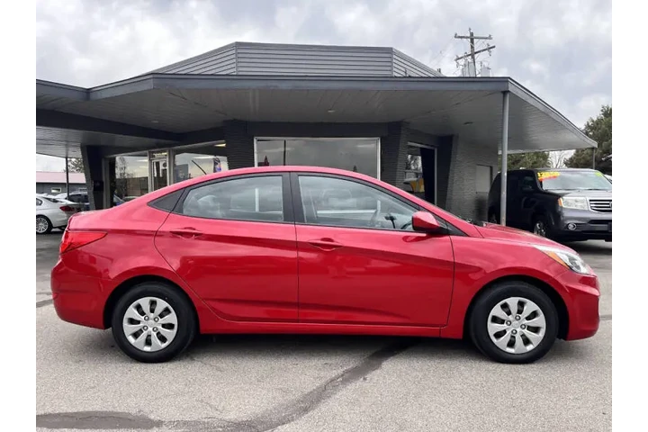 $12450 : 2017 Accent SE image 8