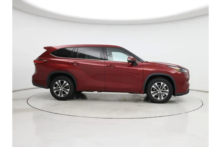 $32998 : Toyota Highlander 2022 XLE 4 image 7