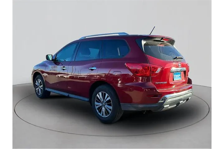 $14959 : Nissan Pathfinder 2018 4x4 S image 5