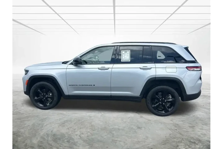 $35335 : Jeep Grand Cherokee 2024 4x2 image 7