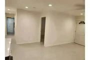 CASA COMPLETAMENTE NUEVA en Los Angeles