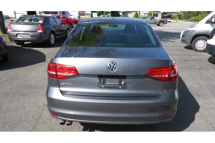 $7900 : 2015 Jetta S image 9