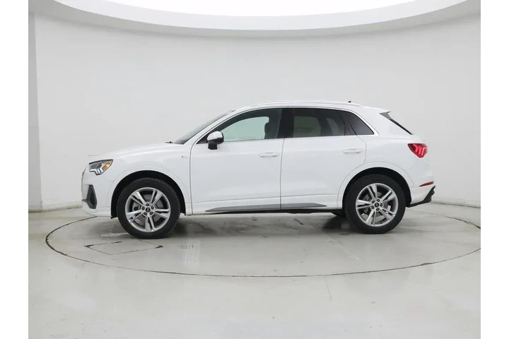 $37998 : Audi Q3 2024 AWD quattro S l image 3