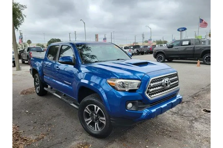 $27030 : Toyota Tacoma 2017 4x2 TRD O image 3