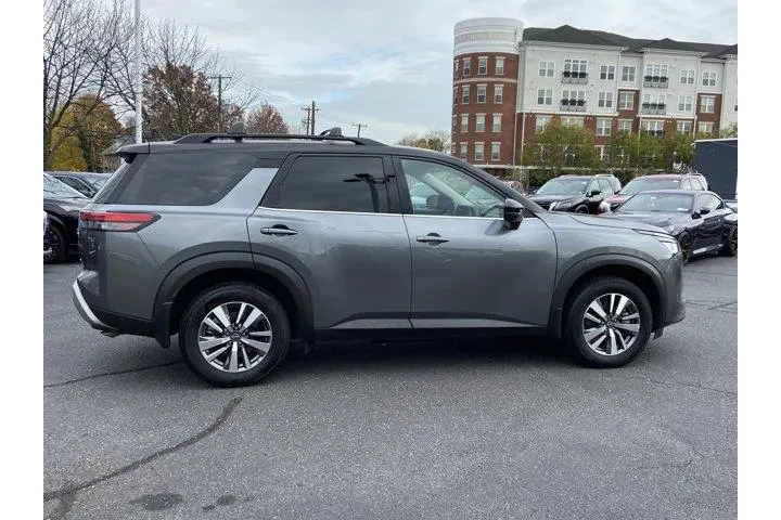 $31495 : Nissan Pathfinder 2024 AWD S image 3