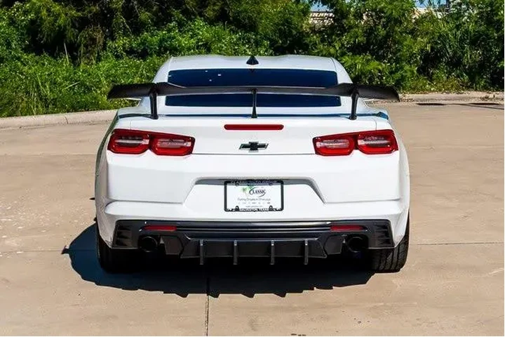 $25019 : Chevrolet Camaro 2021 LT 2dr image 3