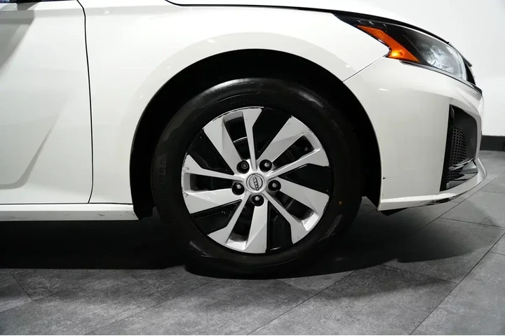 $18603 : 2024 Altima 2.5 S image 6