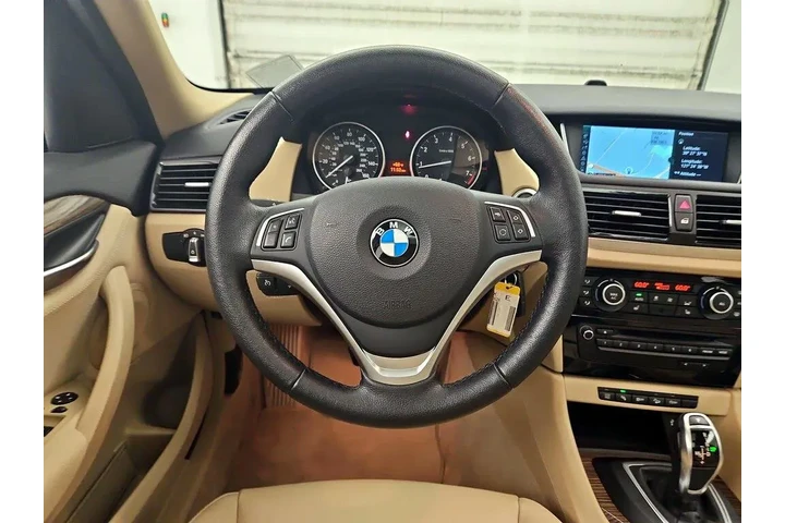 $15998 : BMW X1 2015 AWD xDrive28i 4d image 10