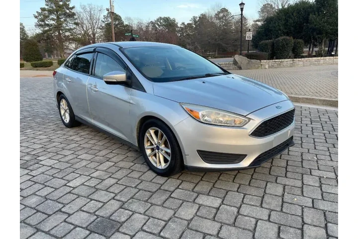 $4995 : 2016 Focus SE image 6