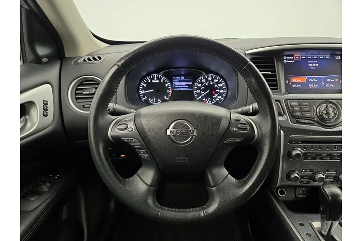 $16998 : Nissan Pathfinder 2018 4x4 S image 10