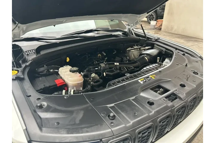 $22247 : Jeep Grand Cherokee L 2023 4 image 10