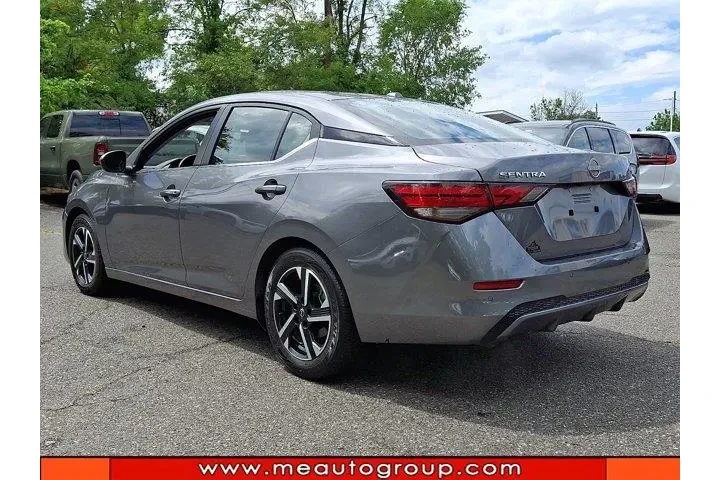$18437 : Nissan Sentra 2024 SV 4dr Se image 3
