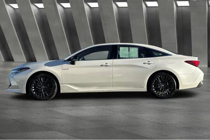 $31000 : Toyota Avalon Hybrid 2021 XS image 10