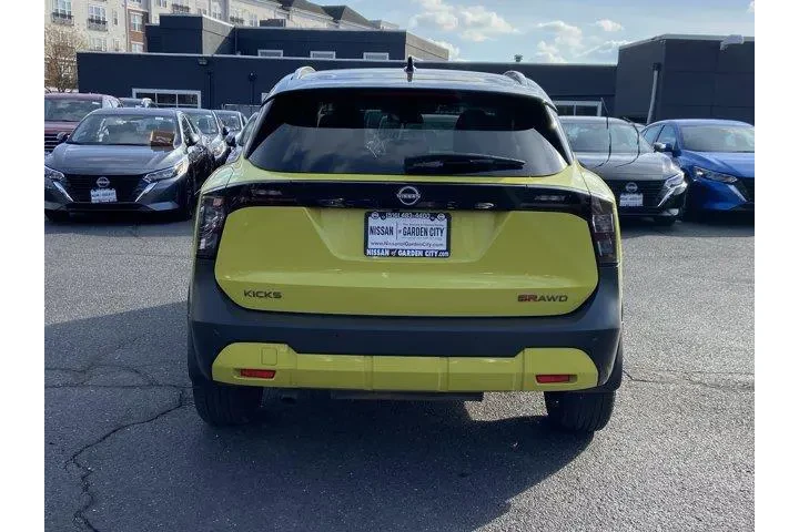 $20799 : Nissan Kicks 2025 AWD SR 4dr image 5