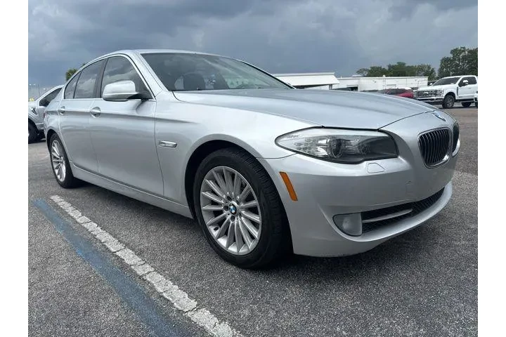 $9999 : BMW 5 Series 2013 AWD 528i x image 4