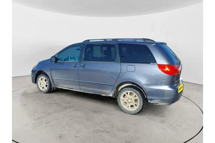 $6961 : Toyota Sienna 2006 AWD LE 7- image 3