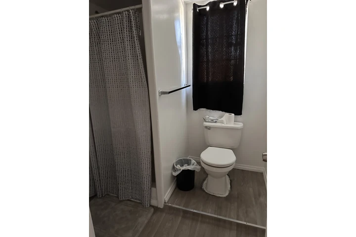 $1200 : Se renta cuarto en Torrance image 1