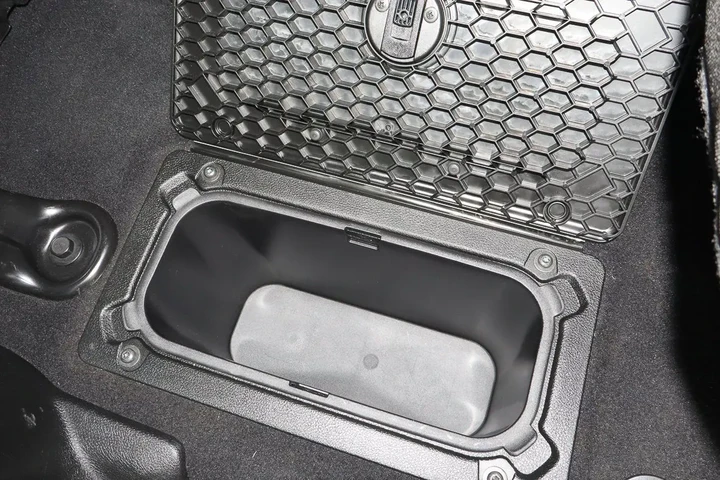 $46988 : 2024 2500 Big Horn 4x4 Crew C image 9