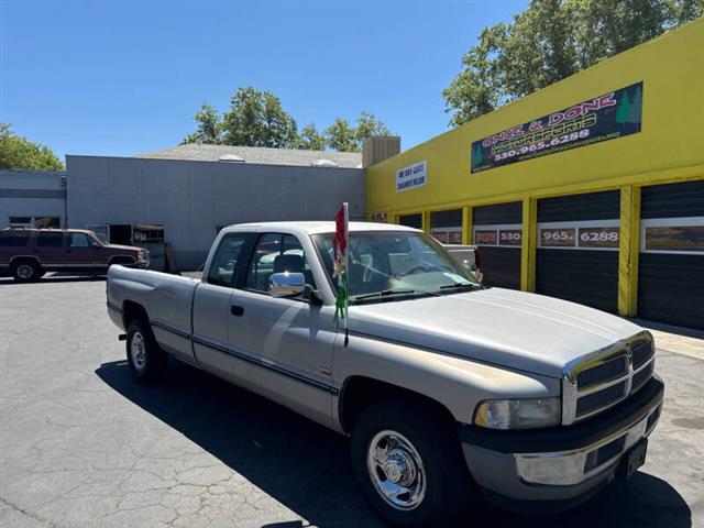 $8995 : 1996 Ram 2500 Laramie SLT image 2