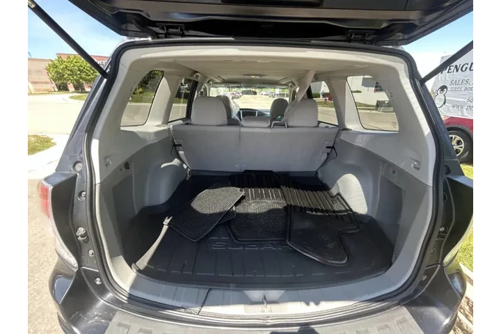 $6900 : 2011 Forester 2.5X Premium image 6