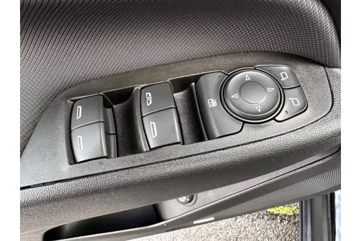 $23999 : Chevrolet Equinox 2023 4x4 R image 9