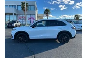 $27995 : Honda HR-V 2024 AWD Sport 4d thumbnail
