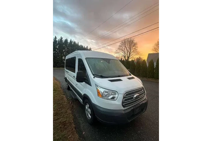 $19995 : Ford Transit 2018 350 XL 3dr image 2