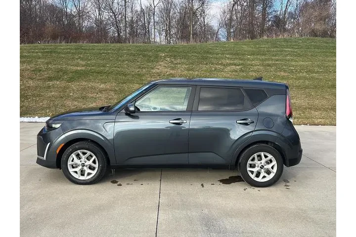 $17900 : Kia Soul 2024 S 4dr Crossove image 8